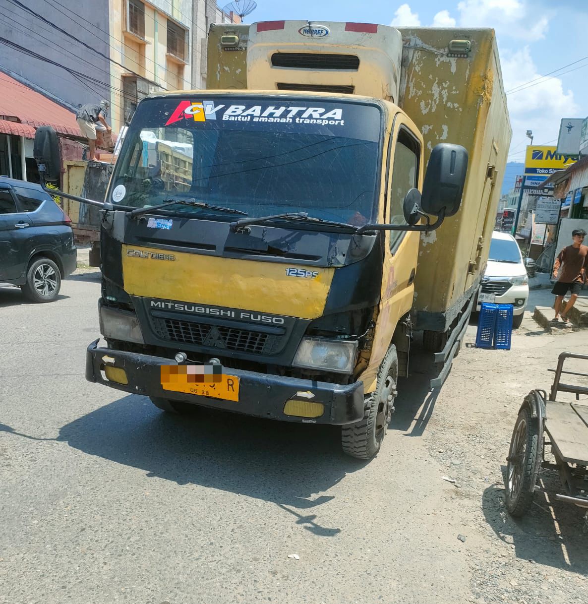 Akuang, Pedagang di Sirandorung ‘Komplain’, Truck Frozen Food Bermuatan Menghalangi Pintu Toko