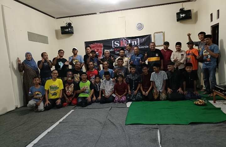 Komunitas Suzuki Katana Jimny Indonesia Berbagi Berkah di Ponpes Daarul Barkah