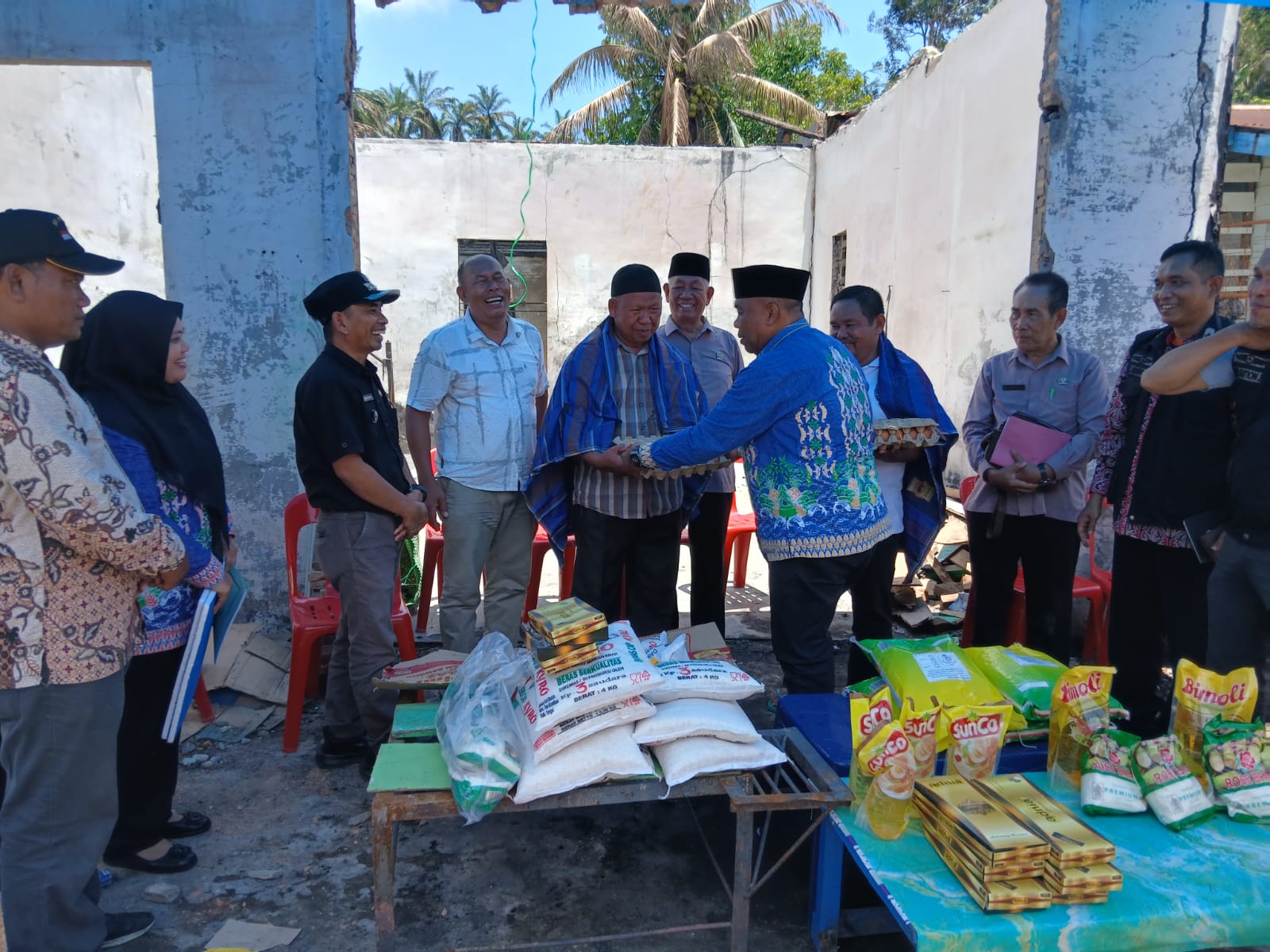 Gandeng BAZNAS, Pemkab Labuhanbatu Berikan Bantuan Sosial Untuk Korban Kebakaran di Tanjung Medan
