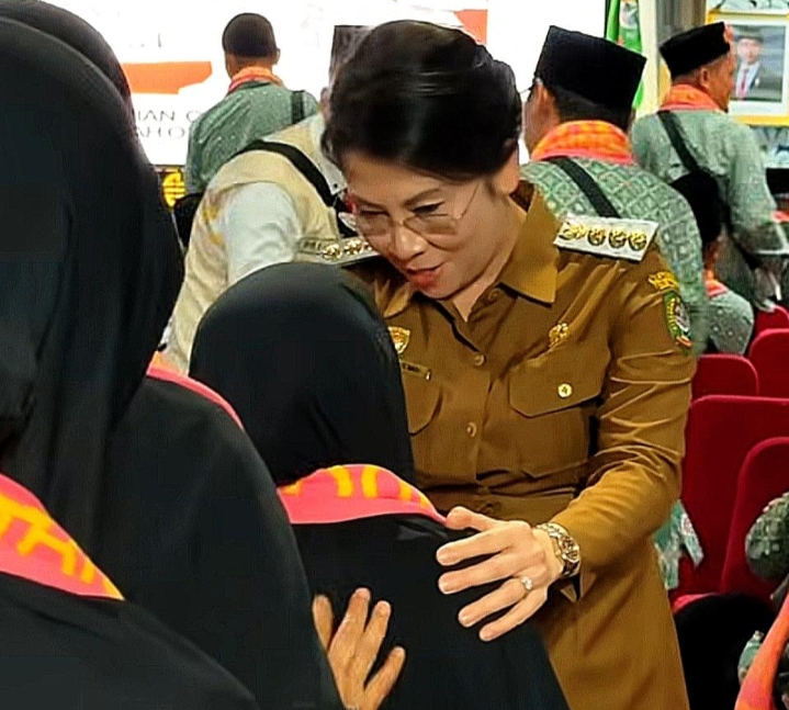 157 CJH Singkawang Bertolak ke Tanah Suci, Diiringi Harapan dan Doa