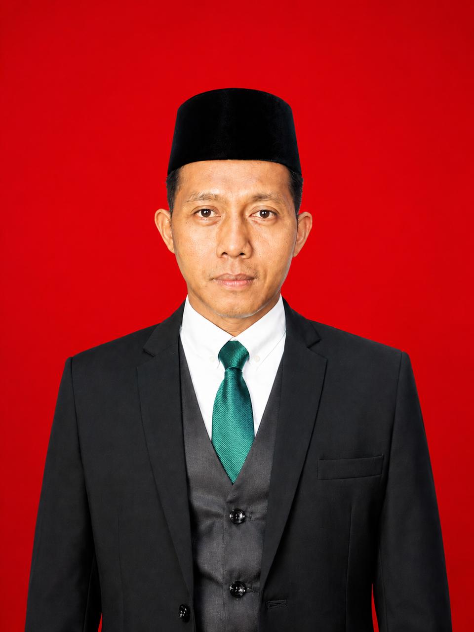 Langkah Awal, Anggota DPRD Labuhanbatu Budi Sabani Berikan Bantuan 10 Dump Truk Kerikil Untuk Jalan Rusak Dano Bale A