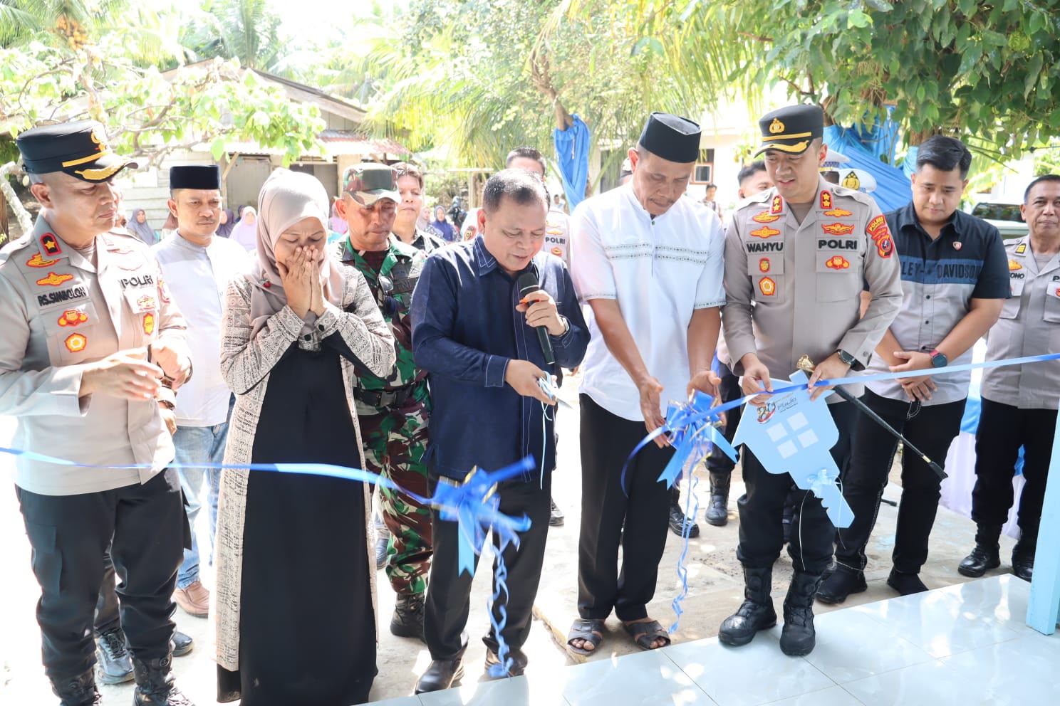 Polres Labuhanbatu Bedah Rumah Warga di HUT Bhayangkara ke-80, Sekda: Sinergi Polri-Pemkab Nyata