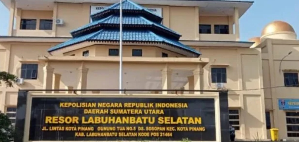 Gudang Truk CPO Hilir Mudik di Torgamba Labusel Jadi Sorotan, Warga Minta Polres Labusel Turun Tangan!