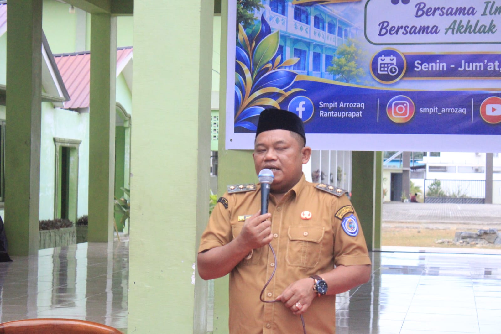 Wakil Bupati Labuhanbatu Menjadi Motivasi Pada Masa Ta’aruf SMPIT Arrozaq Rantauprapat
