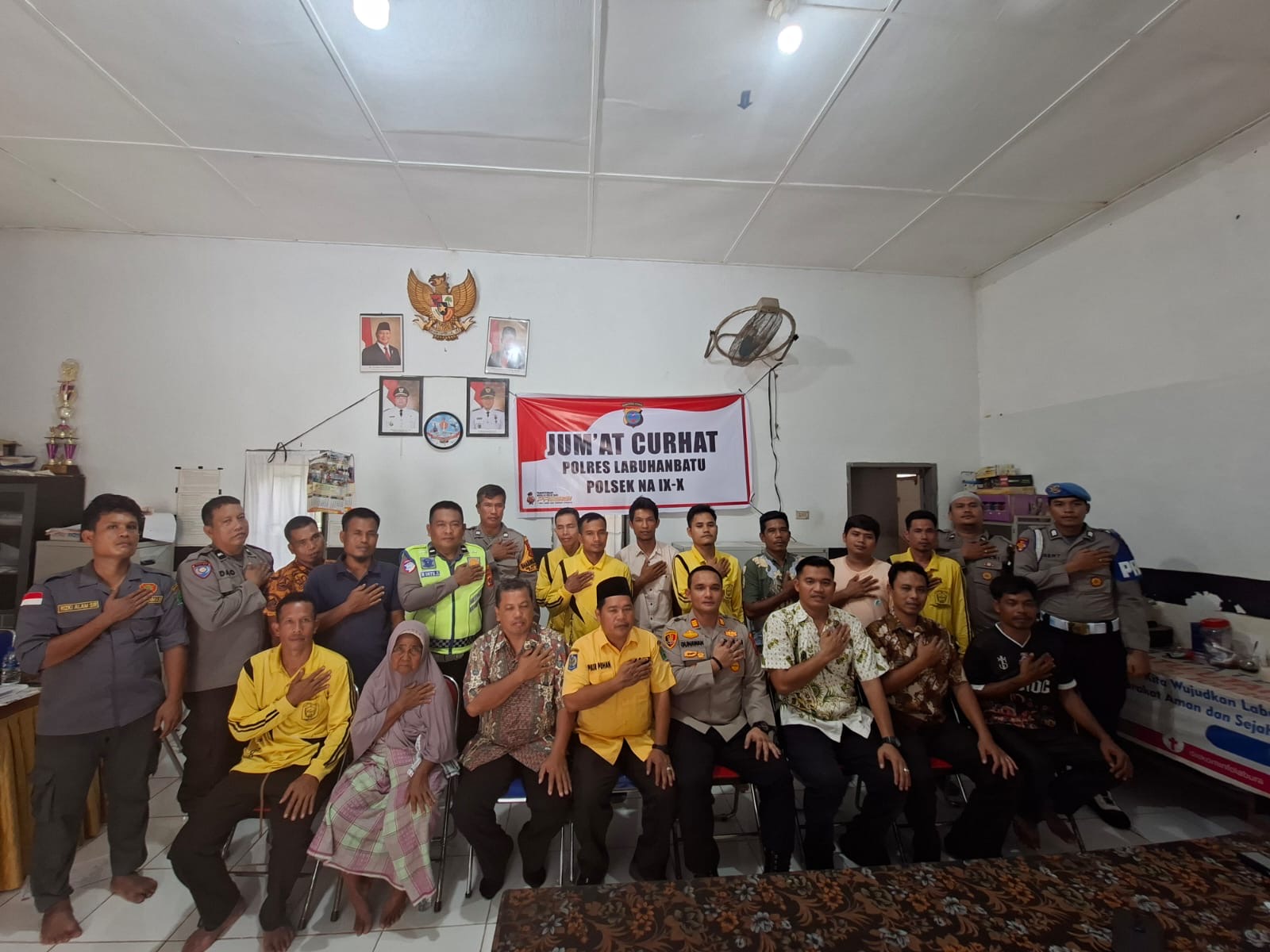 Kapolsek Na IX-X Gelar Jumat Curhat, Perkuat Sinergi Kamtibmas Bersama Warga