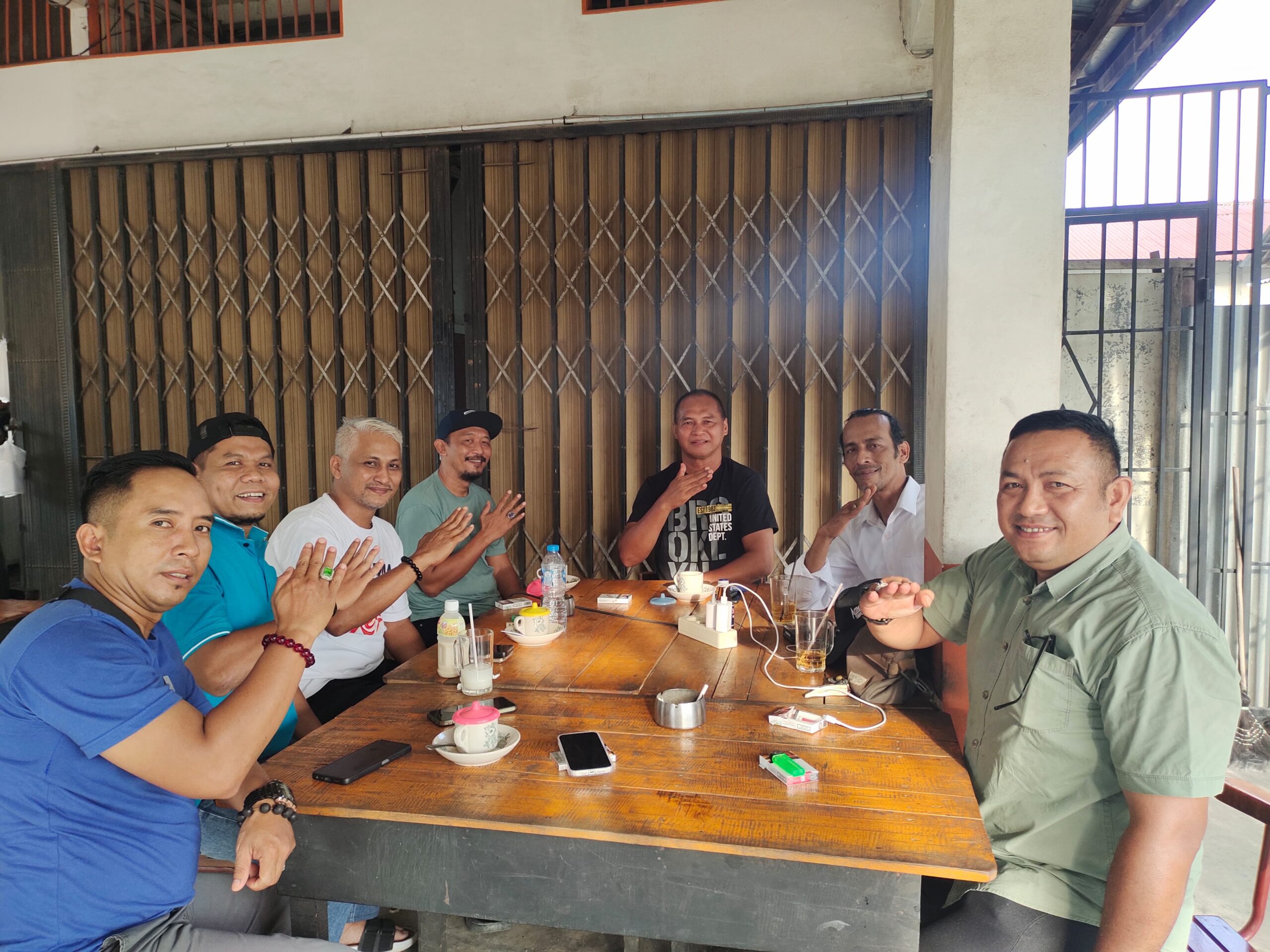Rapat Koordinasi Persiapan Panitia Hiburan Rakyat HUT RI ke-81 di Pantai Butir Pasir Batu Tahu Dimatangkan